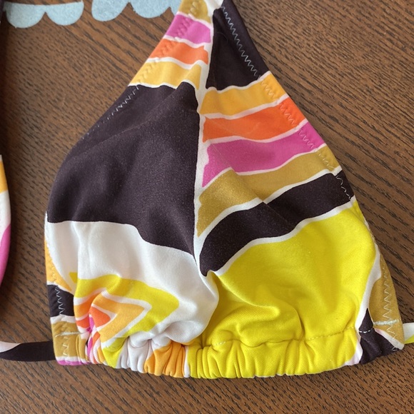 Trina Turk Retro Triangle Bikini Top - Picture 3 of 5